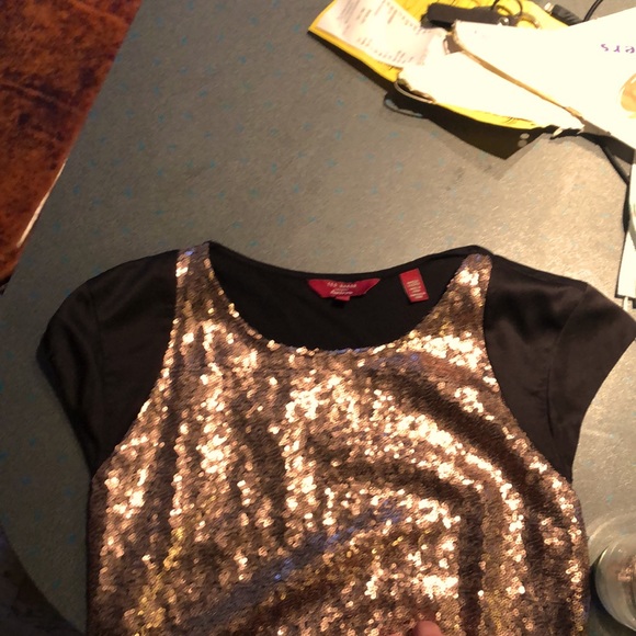 Ted Baker Top- Capped Sleeve. Size 2 Back is see thru material. - Picture 4 of 5